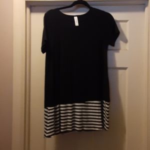 Cute tunic short sleeve top